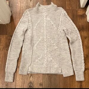 Gap Acrylic blend knit sweater size XS